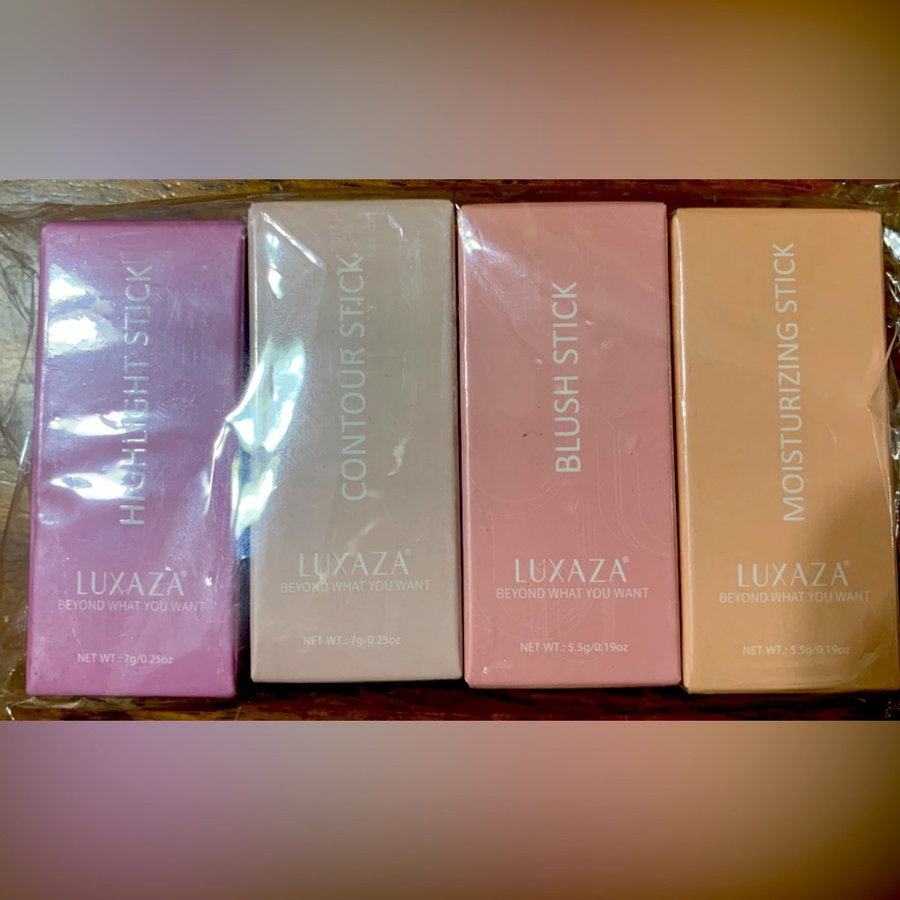 4 new in the box Luxaza cream makeup sticks